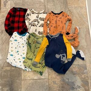 Carters footie PJ onesies 5T Set of 6 EUC